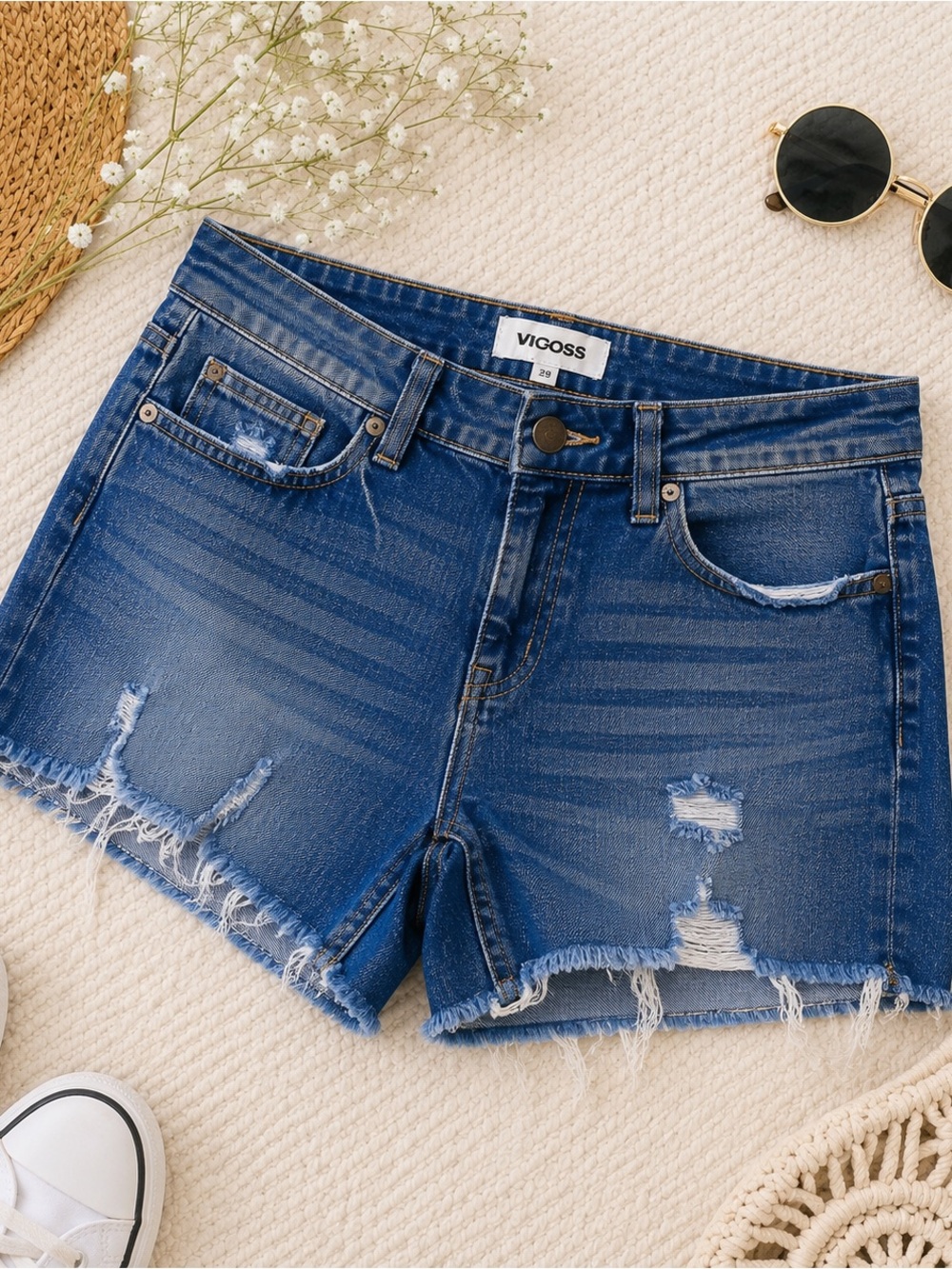Vigoss Marley Distressed Denim Shorts Size 29 Medium Wash Raw Hem